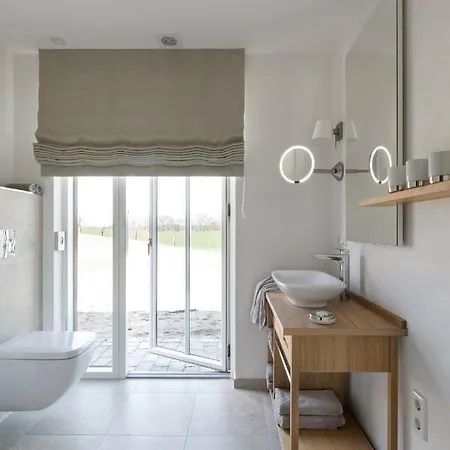 Luxus Ostseeferienhaus Erlenstamm *